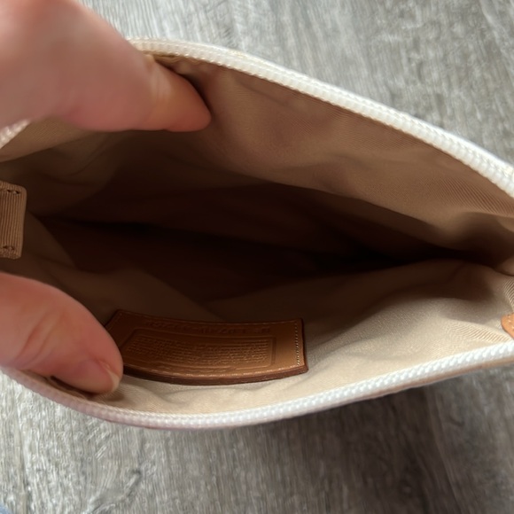 Coach Crossbody - Picture 5 of 7